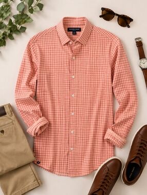Mizzen+Main Leeward No Tuck Coral Gingham L-Sleeve Button-Down Poly  Shirt. Med
